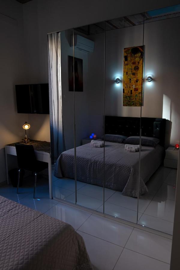 Roma Castel Nepi Home Near Colosseo Extérieur photo